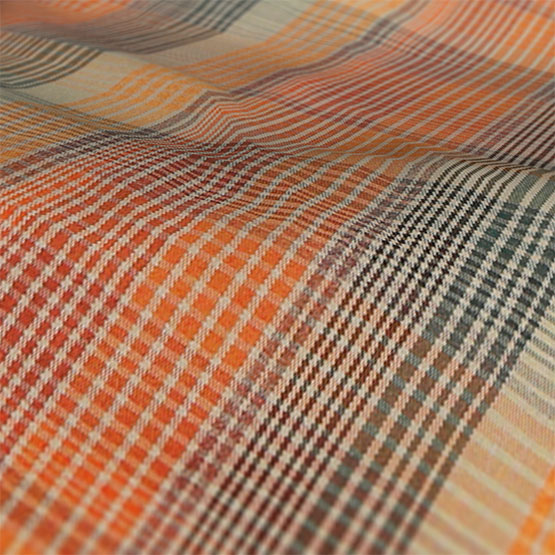 Prestigious Textiles Oscar Picante curtain