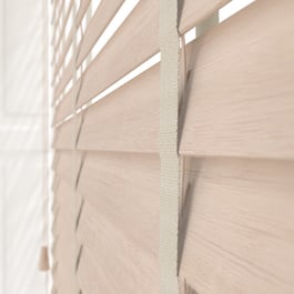 Hikari Bamboo Palm with Alabaster Tapes Wooden Venetian Blind