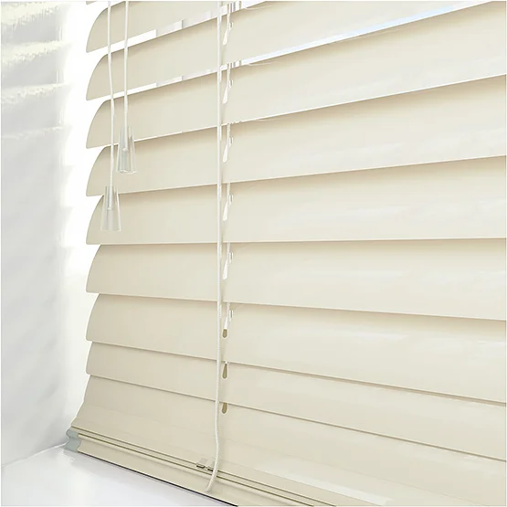 Verta Canopy venetian