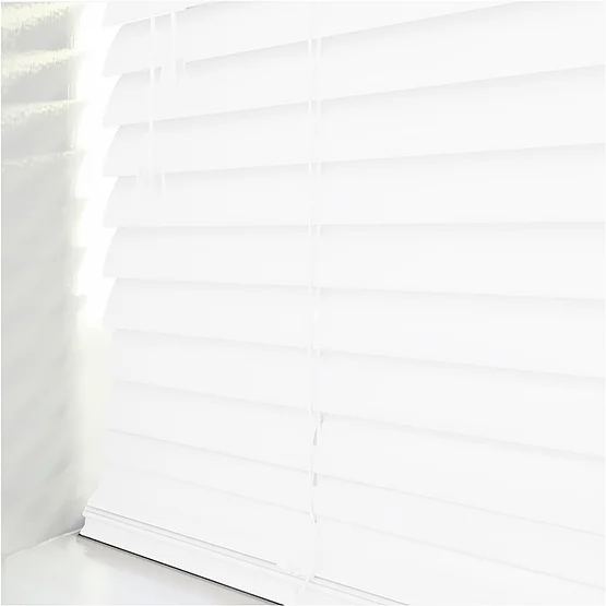 Verta White venetian