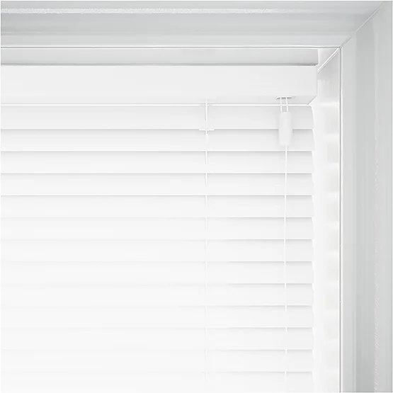Verta White venetian