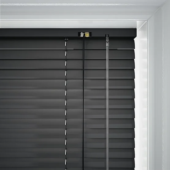 Vigor Graphite venetian