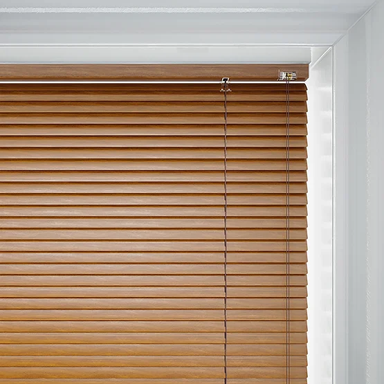 Vigor Oak venetian