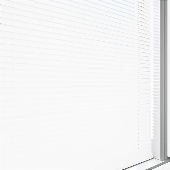 Verta White venetian