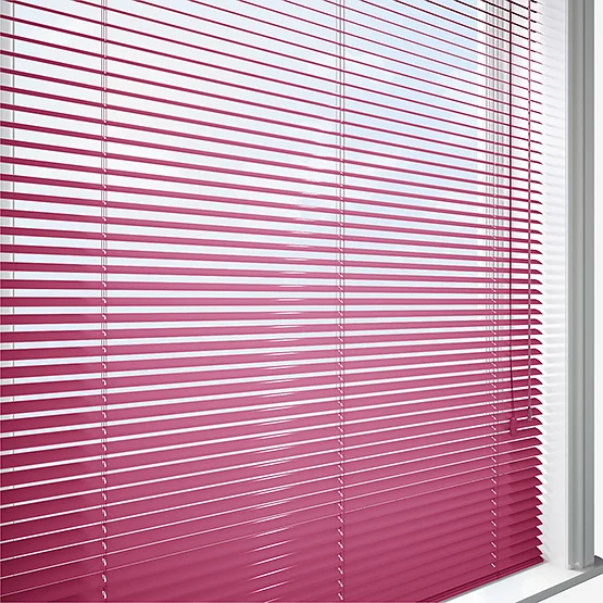 Vigor Cerise venetian