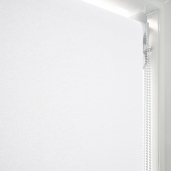 Supreme Blackout White & SunVue White double_roller