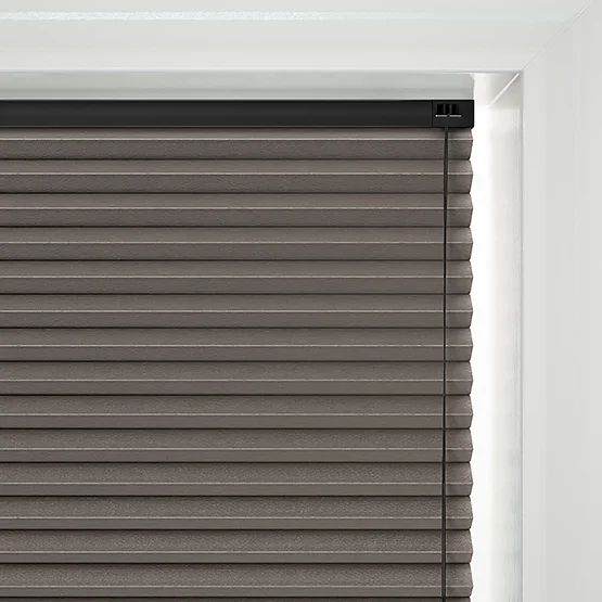 Luna Walnut pleated