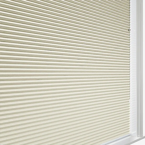 Halo Ivory pleated