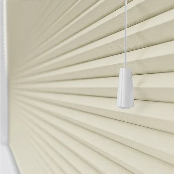 Halo Ivory pleated