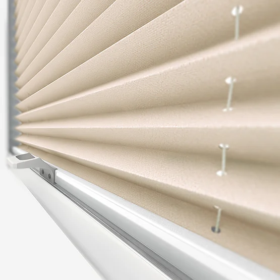 Dresden Cream perfect_fit_pleated