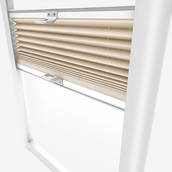 Dresden Cream perfect_fit_pleated