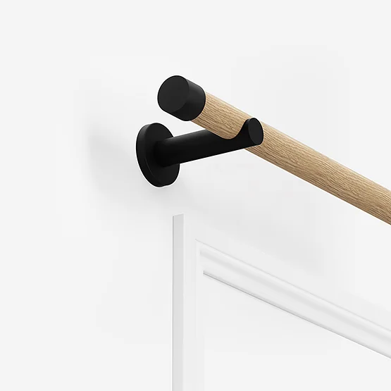 28mm Signature Matt Black & Natural Oak End Cap Eyelet pole