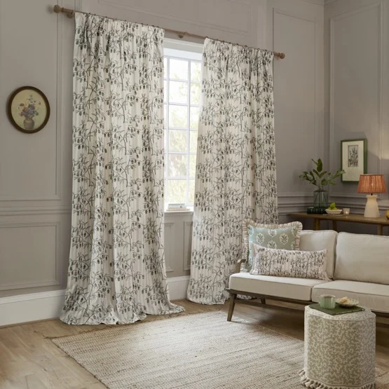 Sanderson Chinese Lanterns Embroidered Linen Pencil Pleat rm_curtain
