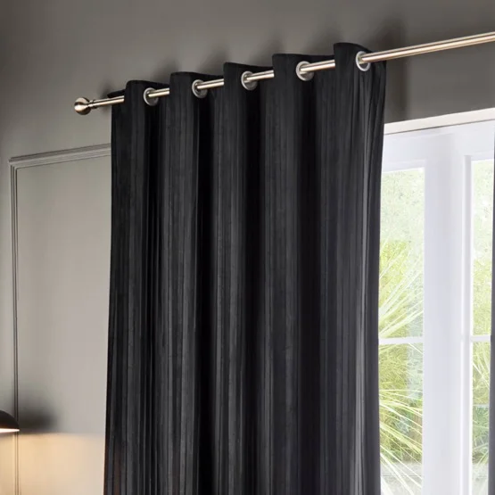 Paoletti Corinthian Velvet Black Eyelet rm_curtain