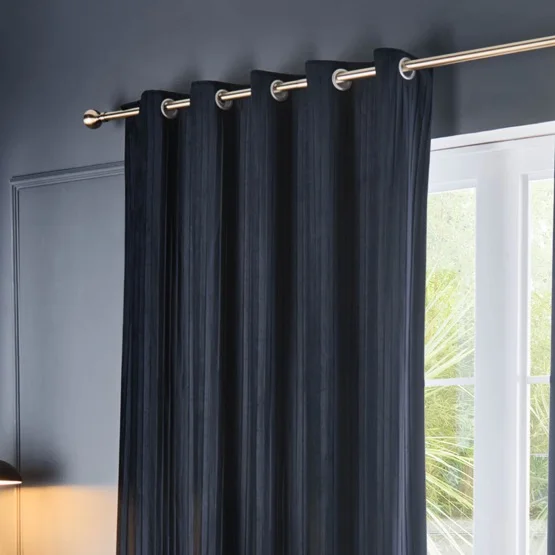 Paoletti Corinthian Velvet Midnight Eyelet rm_curtain