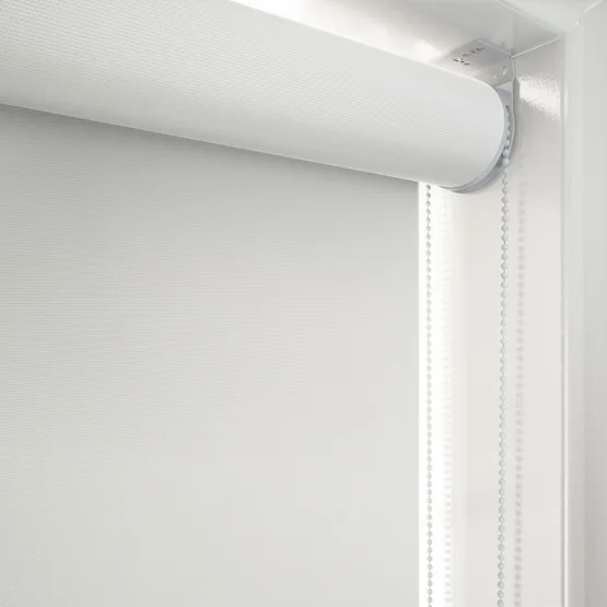 Carnival Blackout Ecru roller