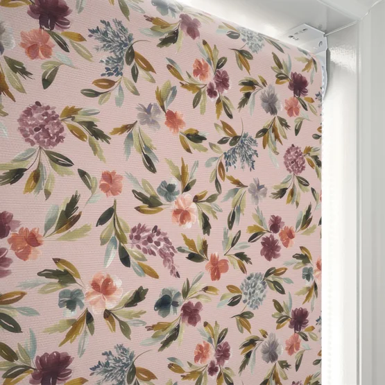 Sonova Studio Austen Meadow Apricot roller