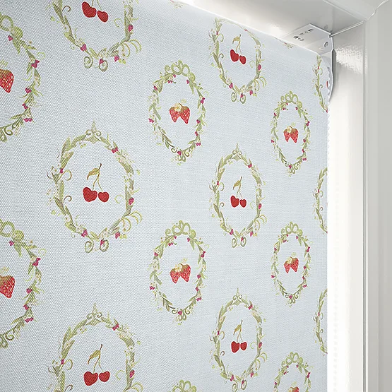 Sonova Studio Berry Trellis Natural roller