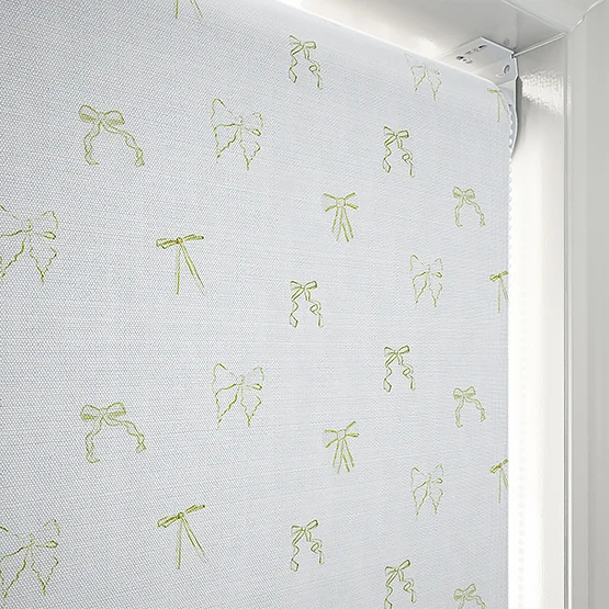 Sonova Studio Bows Matcha White roller