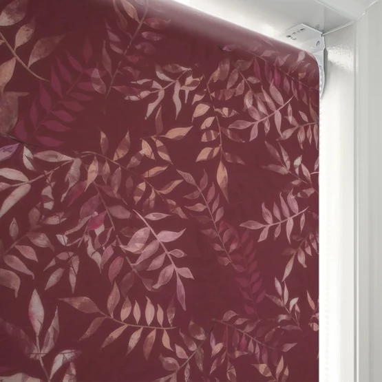 Sonova Studio Kaleidoscope Leaves Berry red roller