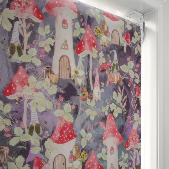 Sonova Studio Magical Gonks Aubergine roller