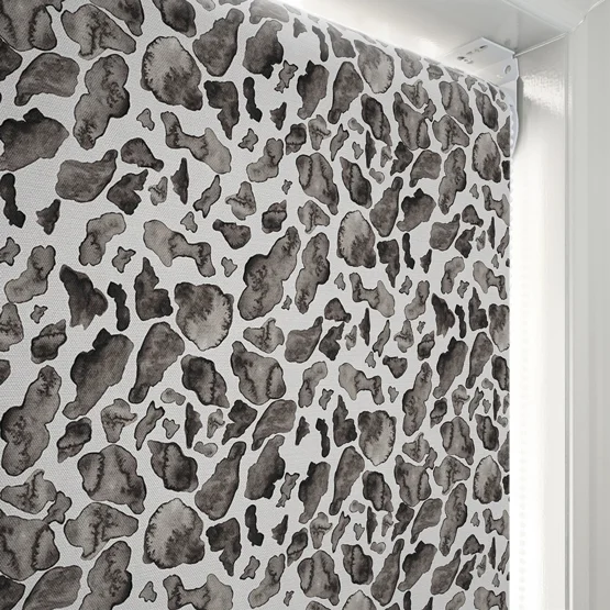Sonova Studio Moo Mosaic Monochrome roller
