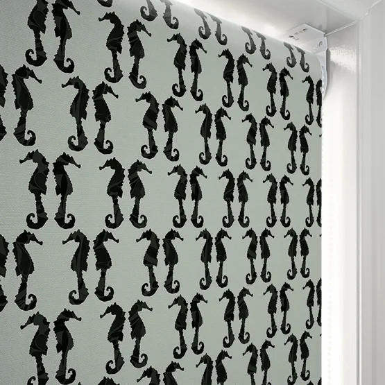 Sonova Studio Seahorse Charcoal roller