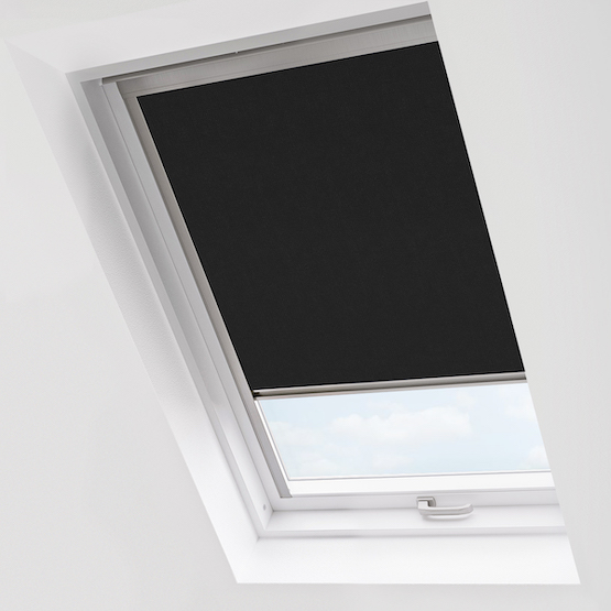 Lucarne Jet Black roof_blind