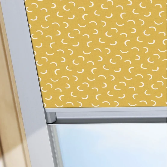 Sonova Studio Macaroni Sunshine Yellow roof_blind