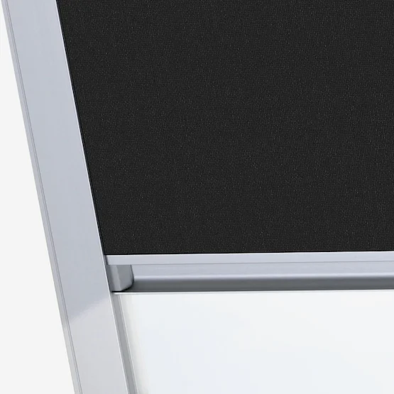 Lucarne Jet Black roof_blind
