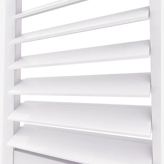 Express Prive Vivid White shutter