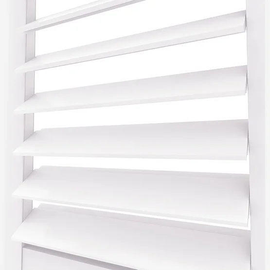 Premier Prive Pure White shutter