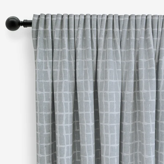 Lee White curtain