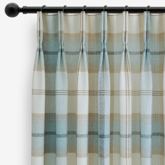 Balmoral Sky curtain