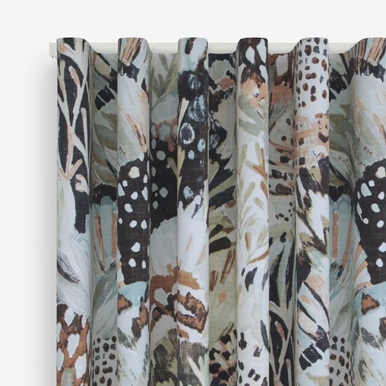Edinburgh Weavers Maggie Stone curtain