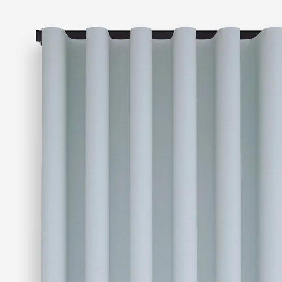 Aria White curtain