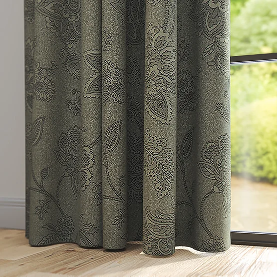 Regan Platinum curtain