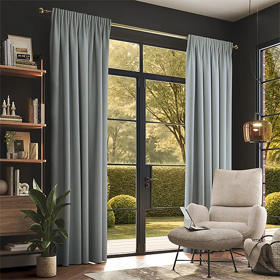 Tundra Platinum curtain