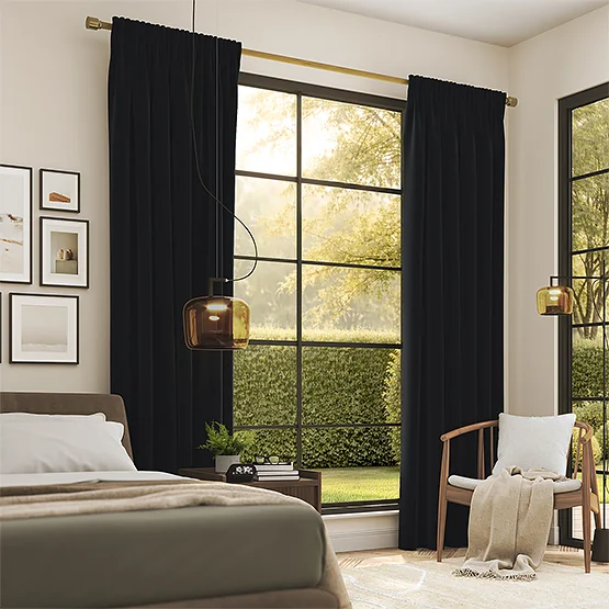 Canvas Black curtain
