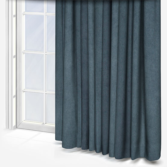 Manta Prussian Curtain