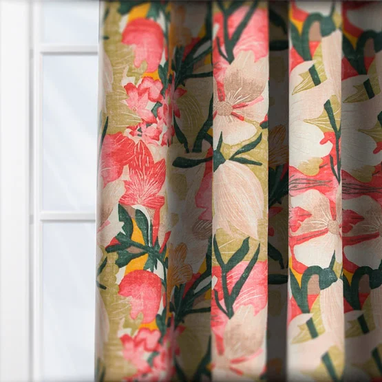 Edinburgh Weavers Lucy Fuchsia curtain