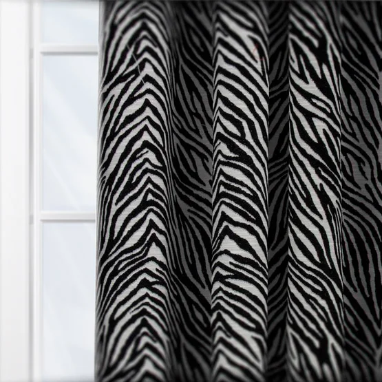 Salsa Mono curtain