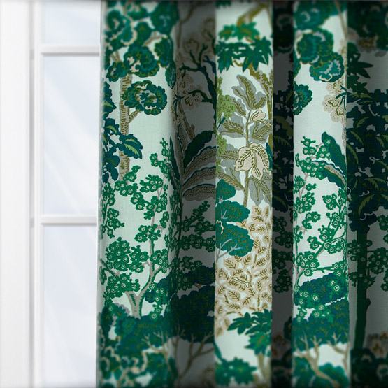 iLiv Avar Evergreen curtain