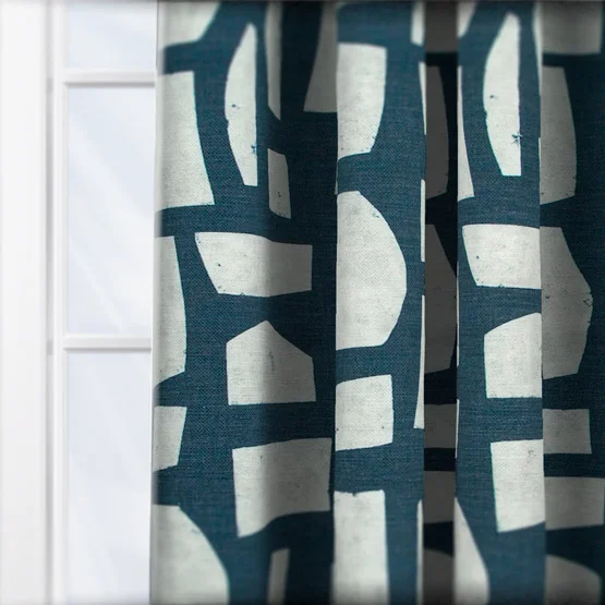 Tate Marine curtain