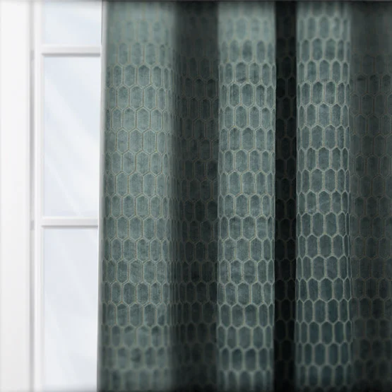 KAI Rialta Hydro curtain