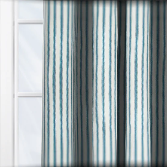 Bude Harbour curtain