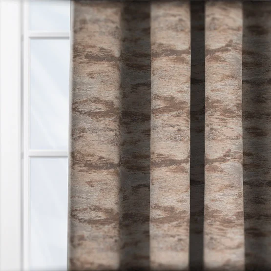 Tasa Bronze curtain