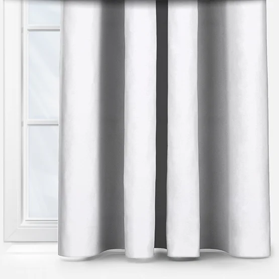Carrera White curtain