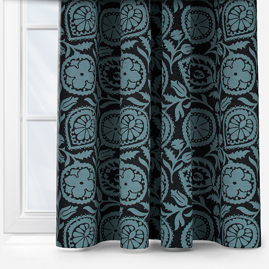 Prestigious Textiles Lancaster Royal curtain