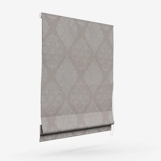 Adella Dusk roman